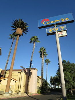 Country Hotel 3*