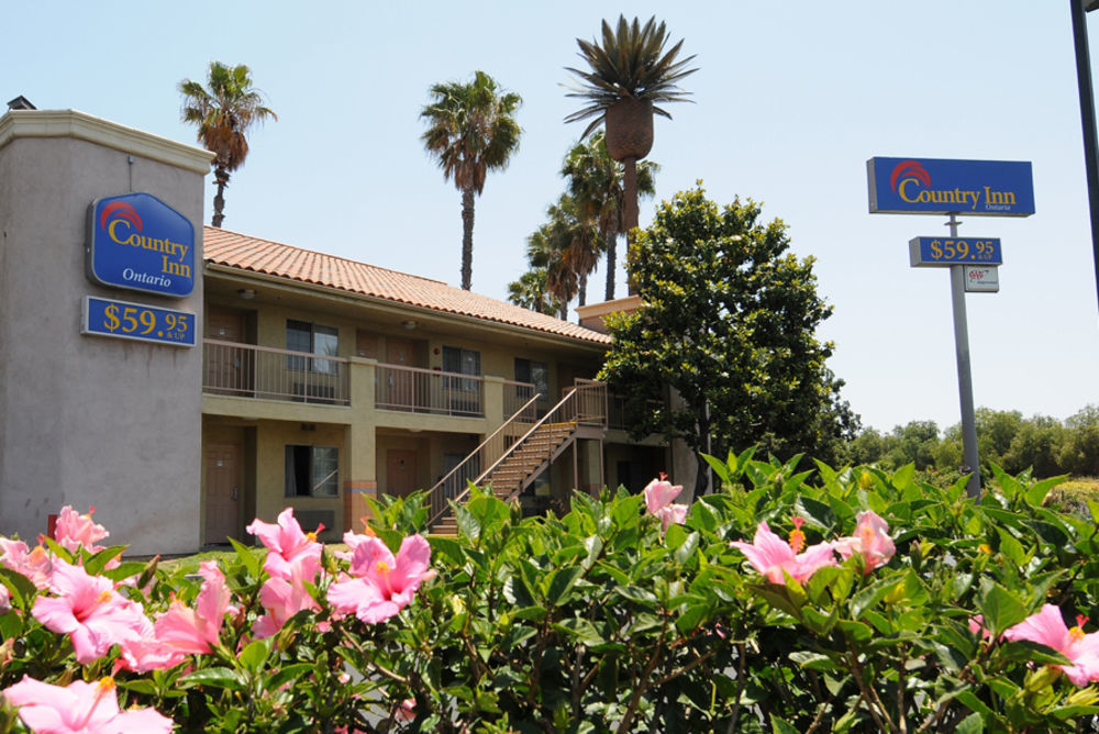 Country Hotel